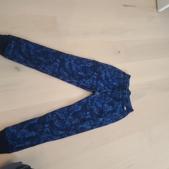 Abercrombie trackpants - Picture 3 of 3